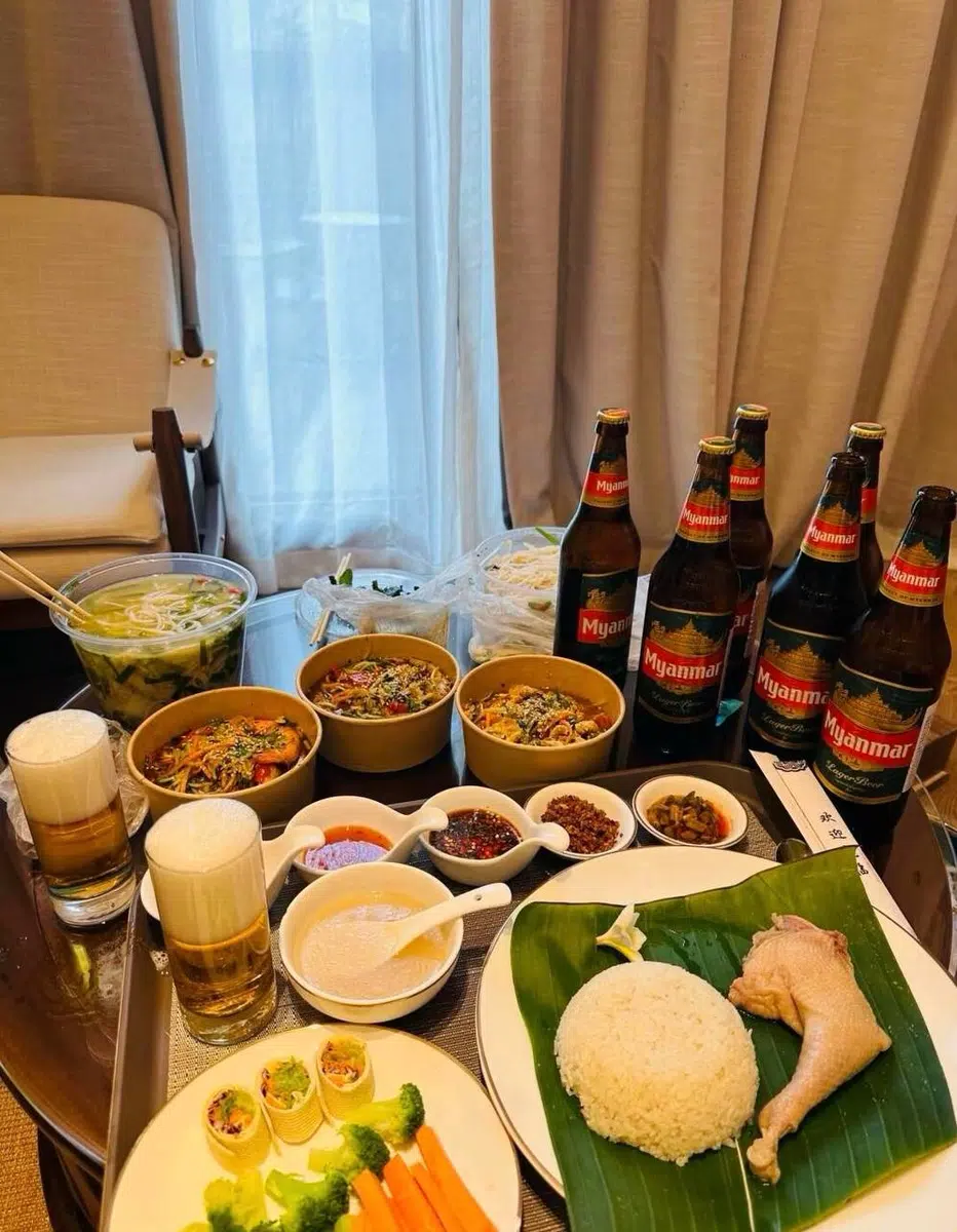 当地特色餐饮